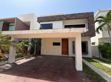 Casa en condominio de 4 habitaciones, Benito Juárez · Casa en Venta en Lagos del Sol | 4 Recámaras, Alberca Privada y 344 m²