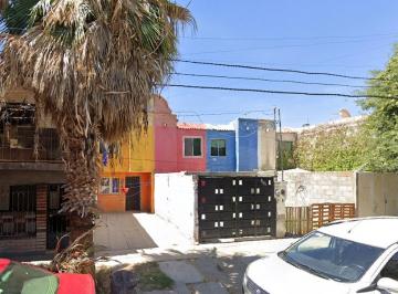 Casa de 2 habitaciones, Torreón · Casa en Venta, Rincon del Pedregal, Torreon, $510,100.