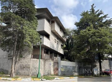 Casa · 560m² · 5 Recámaras · 5 Estacionamientos · Casa en La Herradura