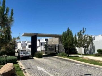 Terreno / Lote · 126m² · Terreno en Venta en Capital Norte!