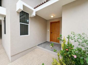 Casa · 3 Recámaras · 2 Estacionamientos · Casa en Renta en Lomas de Rosales