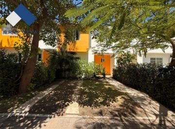 Casa en condominio de 3 habitaciones, Zihuatanejo de Azueta · Casa en Venta, Condominio Bahía de Zihua