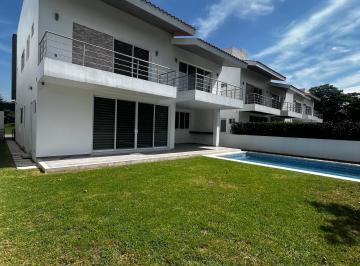 Casa en condominio de 4 habitaciones, Emiliano Zapata · Hermosa Casa en Renta Dentro del Exclusivo Fraccionamiento Paraiso Country Club
