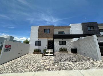 Casa de 4 habitaciones, Querétaro · Casa Amplia en Renta en Calle Abierta, Fracc. Cumbres del Lago, Juriquilla Queretaro
