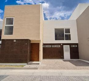 Casa en condominio · 197m² · 3 Recámaras · 2 Estacionamientos · Venta de Casa en Residencial Cygnus en Metepec