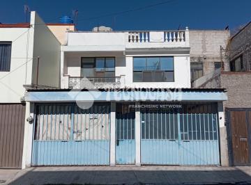 Foto · Casa - Venta