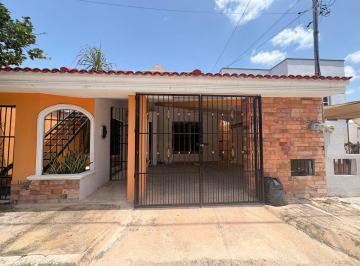Casa de 2 habitaciones, Mérida · Se Renta Casa Amueblada y con Paneles Solares en Francisco de Montejo