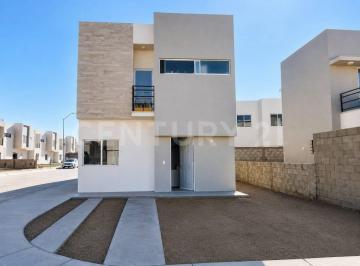 Casa · 90m² · 2 Recámaras · 3 Estacionamientos · - en Venta Casa en Fracc. Campestre Las Haciendas en Cd. Cuauhtemoc, Chih