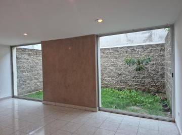 Bonita y amplia casa con 3 habitaciones, la habitación principal cuenta con walk · Bonita y Amplia Casa con 3 Habitaciones en Cuautlancingo