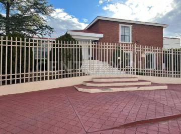 Casa · 581m² · 8 Recámaras · 8 Estacionamientos · Casa en Venta Frac. Los Manzanos
