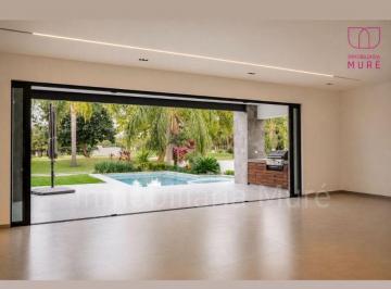 Casa · 5 Recámaras · 3 Estacionamientos · Residencia de Lujo 5 Habitaciones 8 Baños a 15 Minutos de Cuernavaca Morelos Club de Golf Paraiso