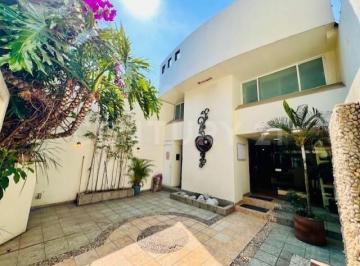 Oficina · 251m² · 3 Recámaras · 2 Estacionamientos · Venta de Inmueble con Uso de Suelo Comercial en Zona de Hospitales Sur Cdmx