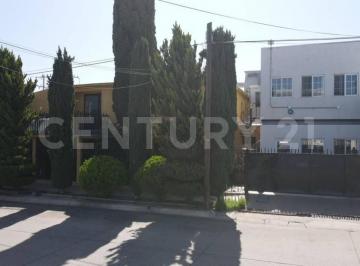 Casa · 972m² · Se Vende Casa con Oficinas en Av Nicolas Bravo en Cd. Cuauhtemoc, Chih