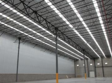 Bodega comercial · 1560m² · 20 Estacionamientos · Renta de Bodegas Industriales