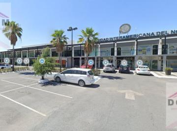 Local comercial · 30m² · 130 Estacionamientos · Local en Las Villas