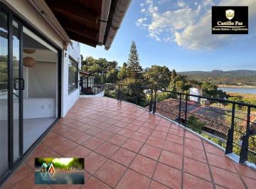 Casa en condominio · 175m² · 3 Recámaras · 2 Estacionamientos · Casa en Condominio con Vista Al Lago en Santa María Ahuacatlán