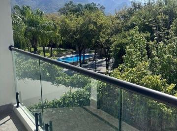 Casa de 3 habitaciones, Monterrey · Casa en Venta en Carretera Nacional