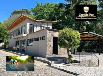Casa en condominio · 436m² · 3 Recámaras · 2 Estacionamientos · Casa en Venta Cerca de Avándaro
