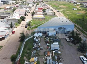 Bodega comercial · 715m² · - Se Vende Bodega por Carretera Cuauhtemoc - Anahuac en Vialidad Morelos.
