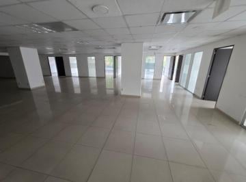Oficina · 920m² · 26 Recámaras · 10 Estacionamientos · Oficina en Renta en Reforma