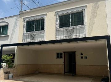 Casa en condominio de 3 habitaciones, Guadalajara · Casa en Renta Dentro de Coto Privado en Santa Tere
