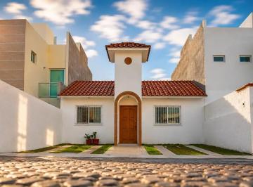 Casa de 3 habitaciones, Corregidora · Casa en Venta en Las Trojes, Especial Para Adultos Mayores, Hermosa!