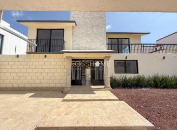 Casa de 4 habitaciones, Querétaro · Casa en Renta en Villas del Mesón Juriquilla | Alberca y 4 Recámaras