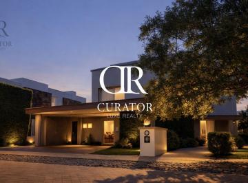 Casa · 668m² · 5 Recámaras · 5 Estacionamientos · Casa en Venta en El Campanario Queretaro