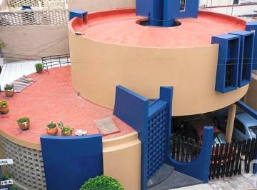 Casa · 241m² · 4 Recámaras · 2 Estacionamientos · Casa en Esquina Valle del Tepeyac