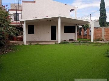 Casa · 195m² · 5 Recámaras · 4 Estacionamientos · Casa en Venta a Precio de Oportunidad en San Juan del Rio, Querétaro