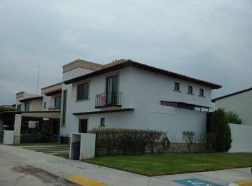 Casa de 3 habitaciones, Celaya · Fracc Quintas Campo Real Se Renta Amplia Casa