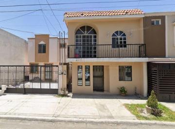 Casa de 3 habitaciones, Apodaca · Calle Calabacilla #510, Col Paseo de Las Palmas, Cp 66635, Cdad Apodaca, Nuevo Leon N833
