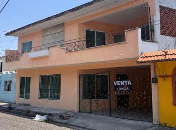 Casa de 5 habitaciones, Boca del Río · Cerca Ejercito Mexicano