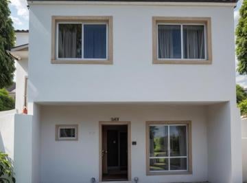 Casa · 121m² · 3 Recámaras · 2 Estacionamientos · Casa en Venta en Pueblito Colonial, Hermosa! 3 Recámaras, 2.5 Baños, 2 Autos