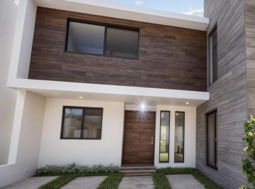 Casa · 230m² · 4 Recámaras · 3 Estacionamientos · Casa en Venta en Zen Life, 4 Recámaras y Una en Pb, Jardín, Roof Garden, Lujo