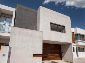 Casa · 262m² · 4 Recámaras · 2 Estacionamientos · Casa en Venta en Zen Life, 4 Recámars, Roof Garden, Cuarto de Juegos, Lujo