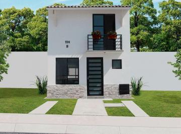 Casa · 102m² · 3 Recámaras · 2 Estacionamientos · Se Vende Casa en Zona Huertas La Joya, 3 Recamaras, Una en Pb, Jardín, 3 Baños