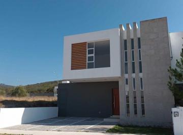 Casa · 182m² · 4 Recámaras · 3 Estacionamientos · Se Vende Casa en El Encino, Pasillo Lateral, Estudio o 4ta Rec en Pb, Lujo