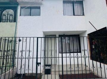 Casa · 66m² · 2 Recámaras · 1 Estacionamiento · Casa en Venta en Desarrollo San Pablo, Gran Ubicación, Oportunidad.