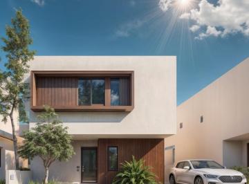 Casa · 175m² · 3 Recámaras · 2 Estacionamientos · Casa en Venta en Puerta Real, Alberca, Jardín, Ubicadísima!