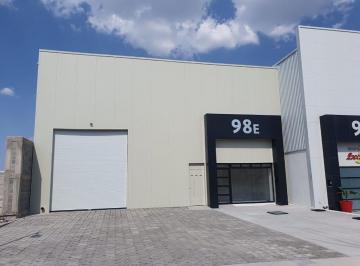 Bodega comercial · 451m² · Se Renta Bodega Industrial de 616 m² en Terra Park Centenario