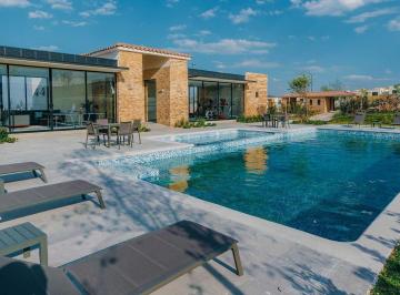 Casa · 126m² · 3 Recámaras · 2 Estacionamientos · En Venta Casas en El Marqués, 3 Recamaras, Completamente Equipada, Alberca.