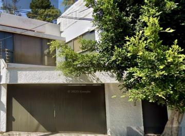 Casa · 454m² · 3 Recámaras · 4 Estacionamientos · Casa en Venta