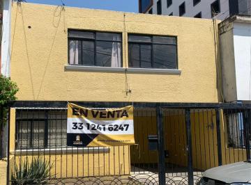 Casa de 3 habitaciones, Zapopan · Casa con Excelente Ubicación