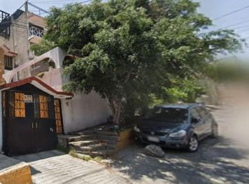 Casa de 3 habitaciones, Tlalnepantla de Baz · Casa en La Col. El Puerto, Tlalnepantla de Baz, en La Calle Puerto Acapulco 23 Estado de México.