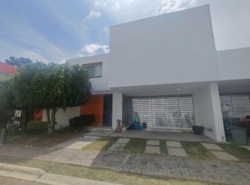 Casa de 3 habitaciones, San Andrés Cholula · Casa Amplia en Renta en Parque de La Plata Lomas de Angelópolis