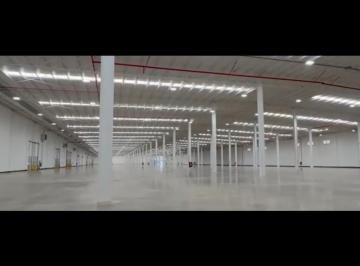 Nave industrial , San Luis Potosí · Spectacular Industrial Building For Lease Inside One Of The Best Parks in San Luis Potosi, Mexico.