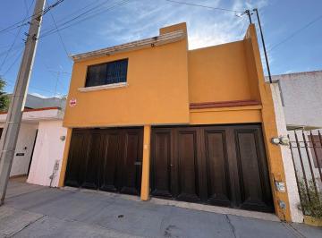 Casa de 4 habitaciones, San Luis Potosí · Casa en Venta en El Paseo, San Luis Potosí