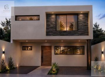 Casa en condominio · 232m² · 4 Recámaras · 2 Estacionamientos · Casa en Condominio - El Mayorazgo