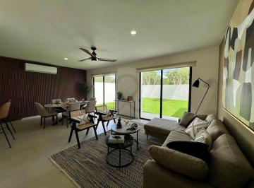 Casa en condominio · 136m² · 2 Recámaras · 2 Estacionamientos · Casa en Condominio en Venta en Cholul